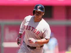Devers’ homer boosts Giolito to first win since 2023 as Red Sox beat Royals 3-1
